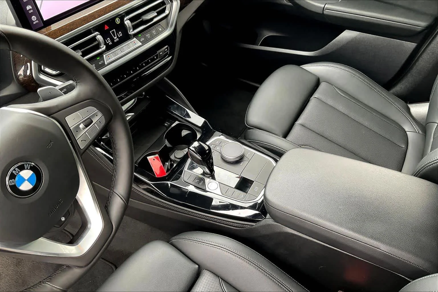Used 2024 Alpine White BMW xDrive30i image 33