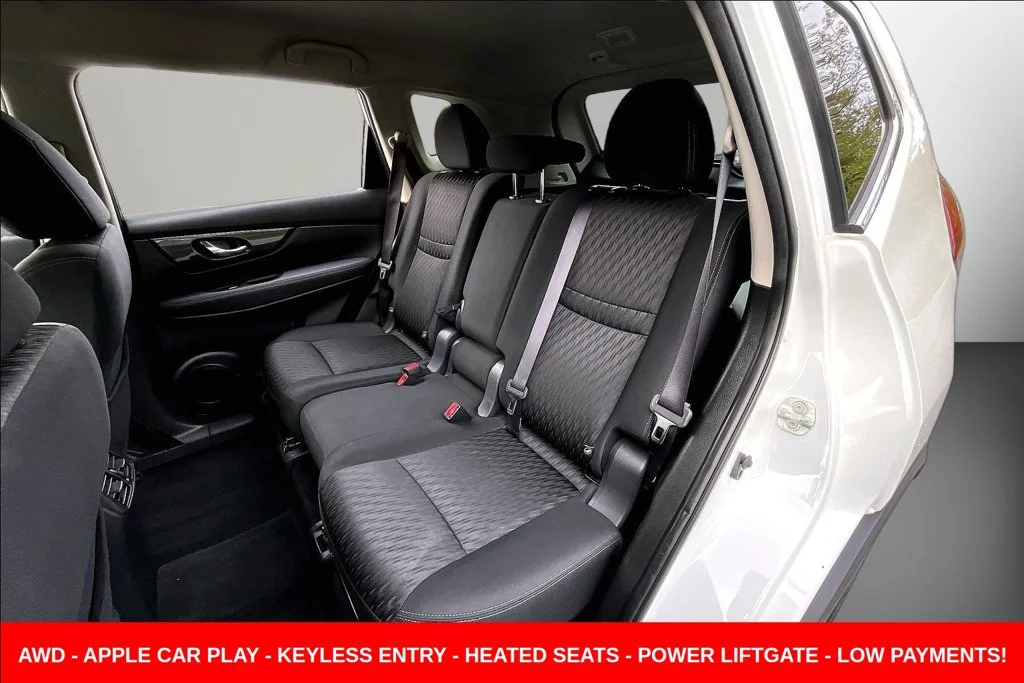 Used 2019 White Nissan SV image 26