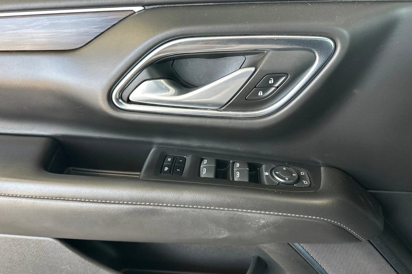 Used 2024 Sterling Gray Metallic Chevrolet LT image 11