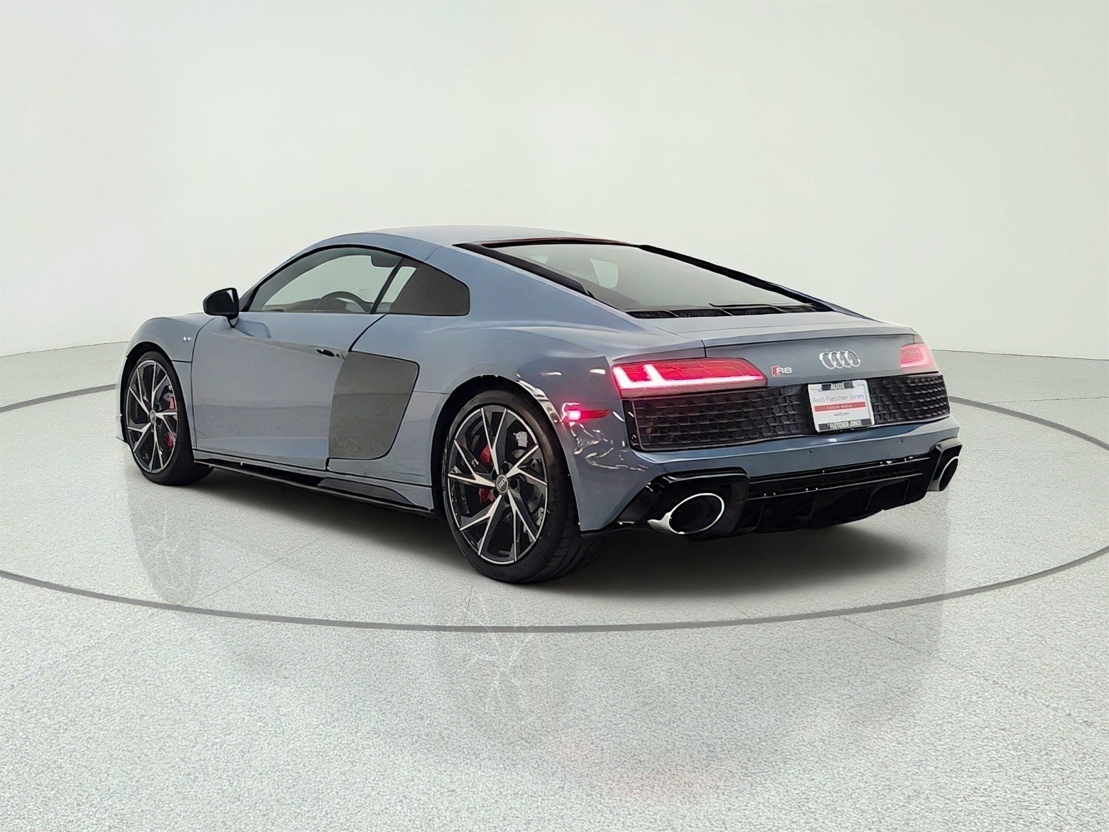Used 2021 Kemora Gray Metallic Audi V10 image 7