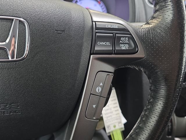 Used 2015 Diamond White Pearl Honda Touring image 17