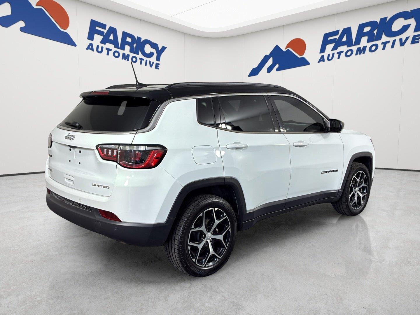 Used 2024 Bright White Clearcoat Jeep Limited image 29