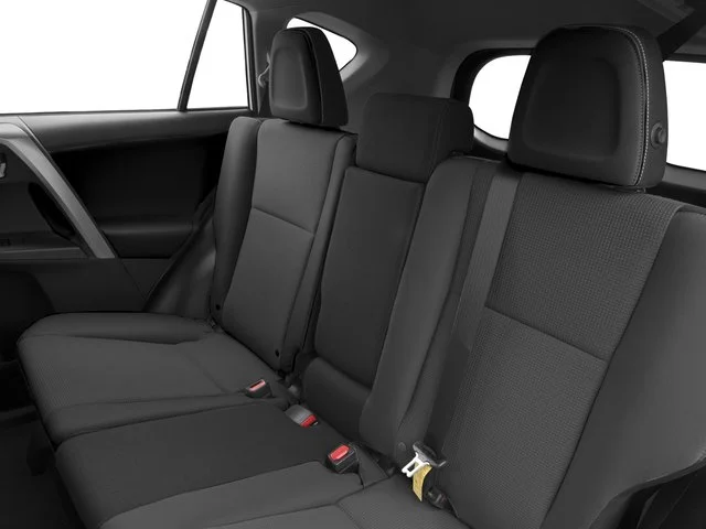 Used 2016 Silver Sky Metallic Toyota XLE image 16