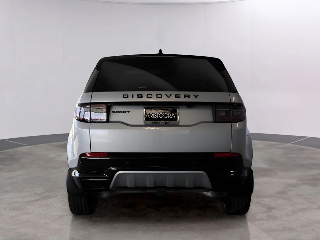 Certified Used 2025 Hakuba Silver Metallic Land Rover SE image 6