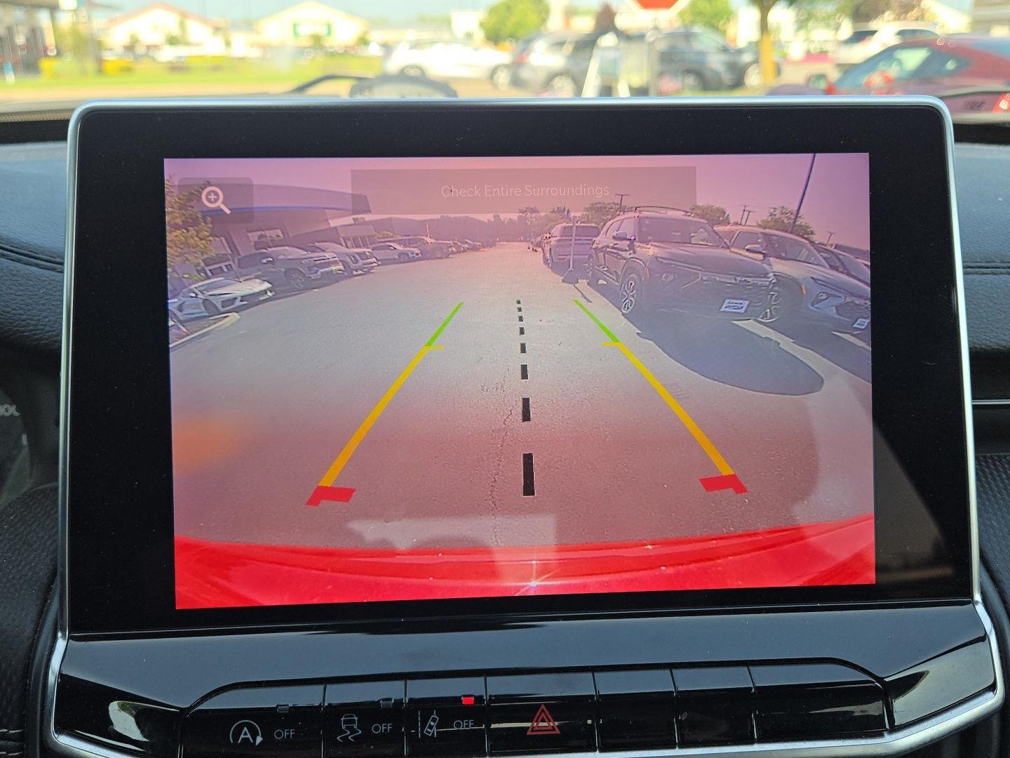 Used 2023 Redline Pearlcoat Jeep Altitude image 4