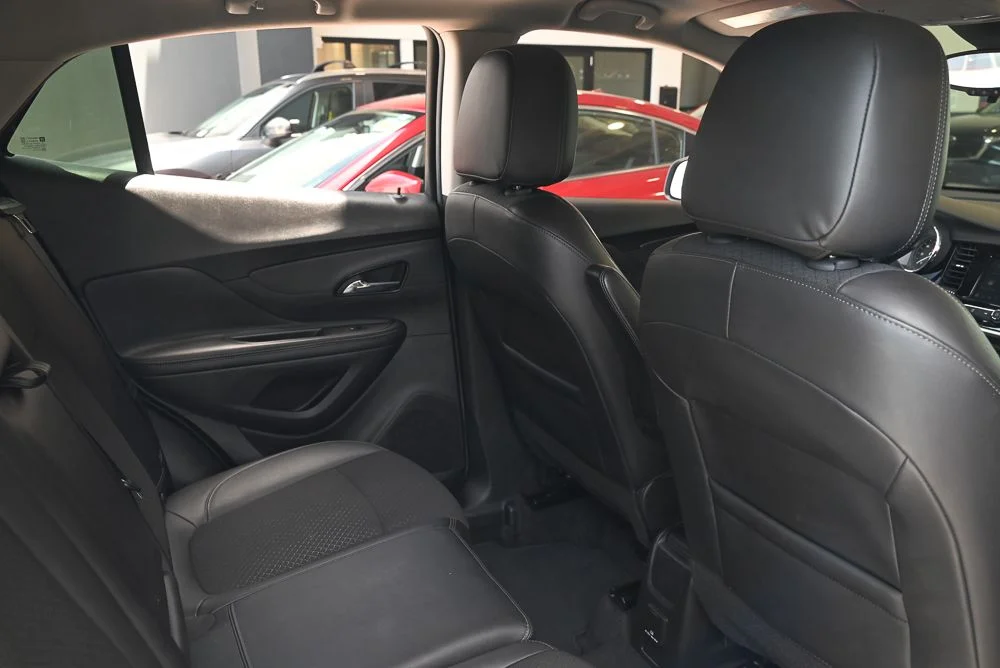 Used 2022 White Buick Preferred image 16