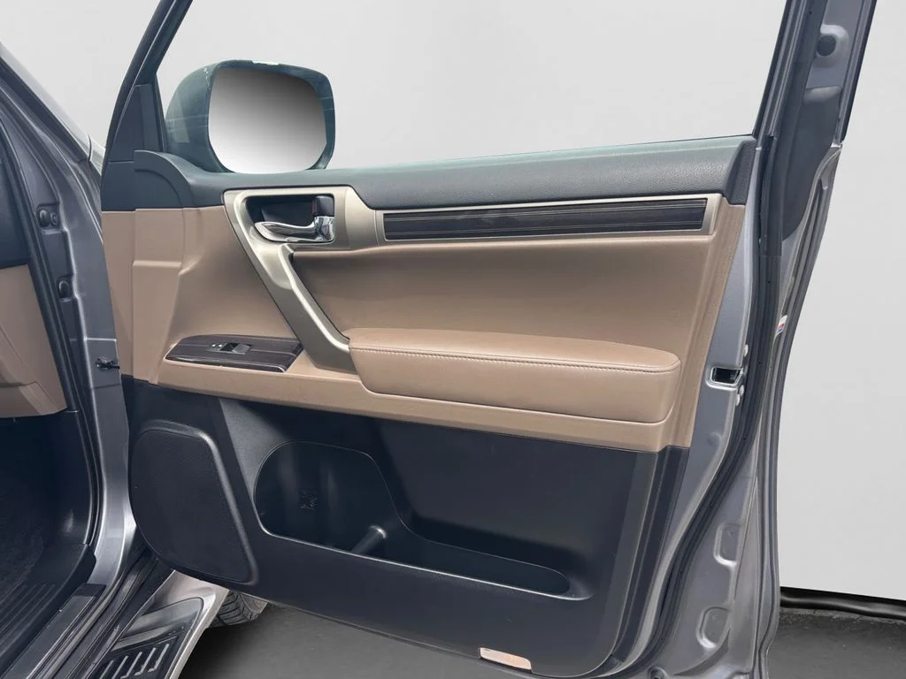 Used 2021 Gray Lexus 460 image 51