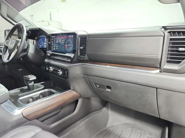 Used 2023 White GMC SLT image 40