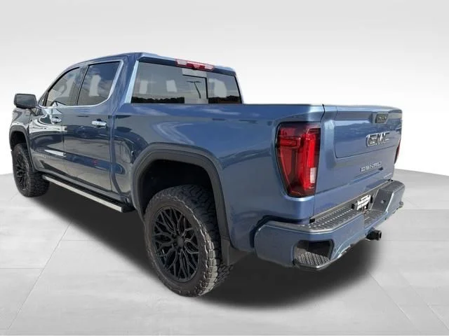 Used 2025 Blue GMC Denali Ultimate image 5