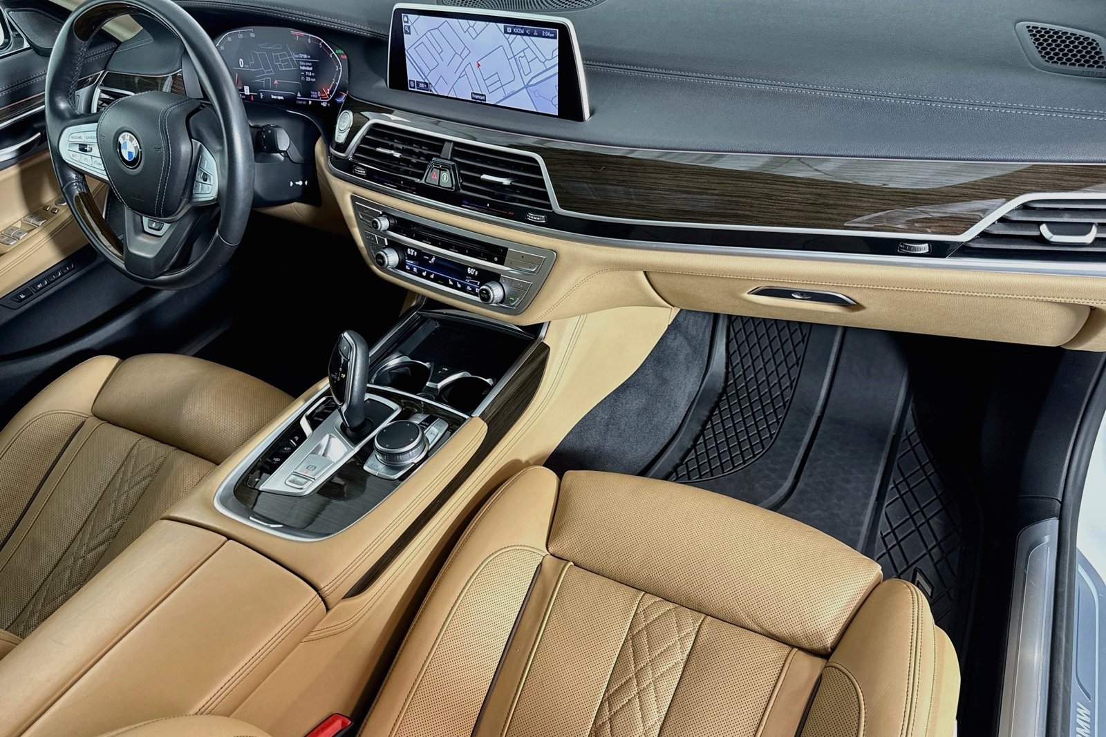Used 2020 Mineral White Metallic BMW 740i image 28