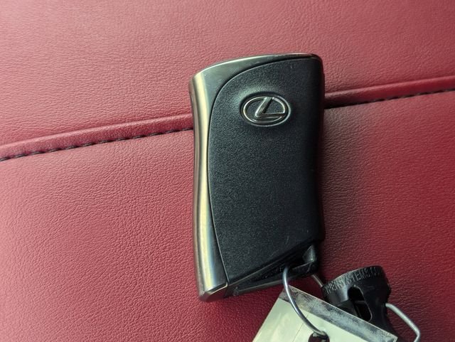 Used 2024 Silver Lexus 600 F SPORT image 31