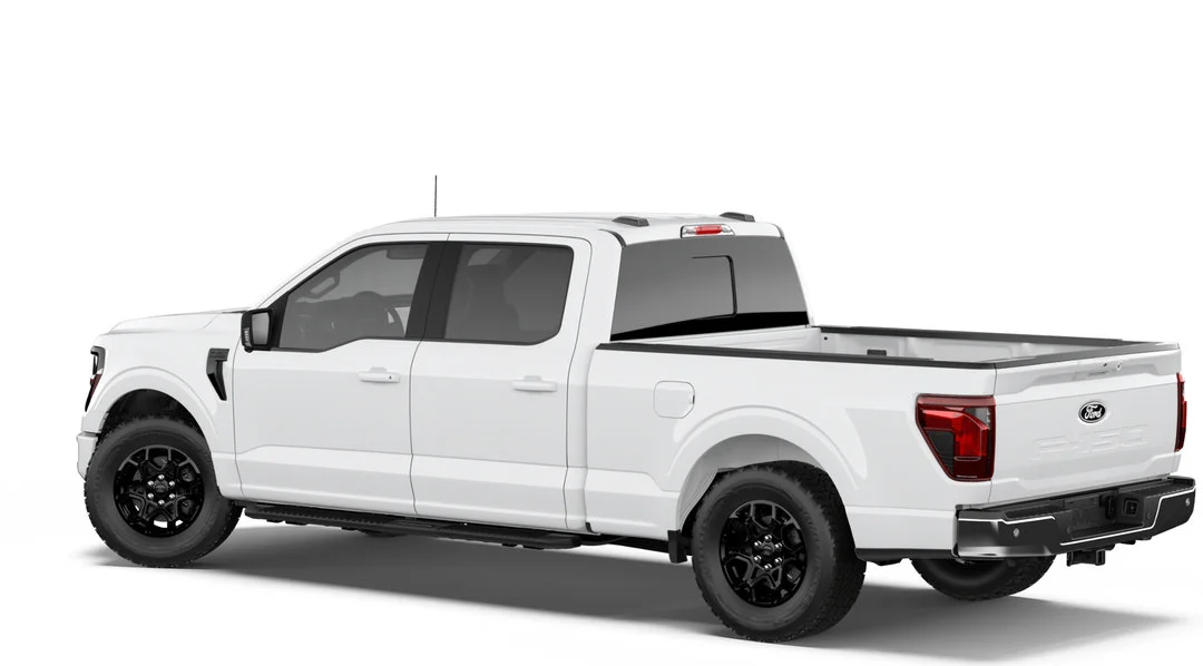 New 2026 OXFORD WHITE Ford XLT image 2