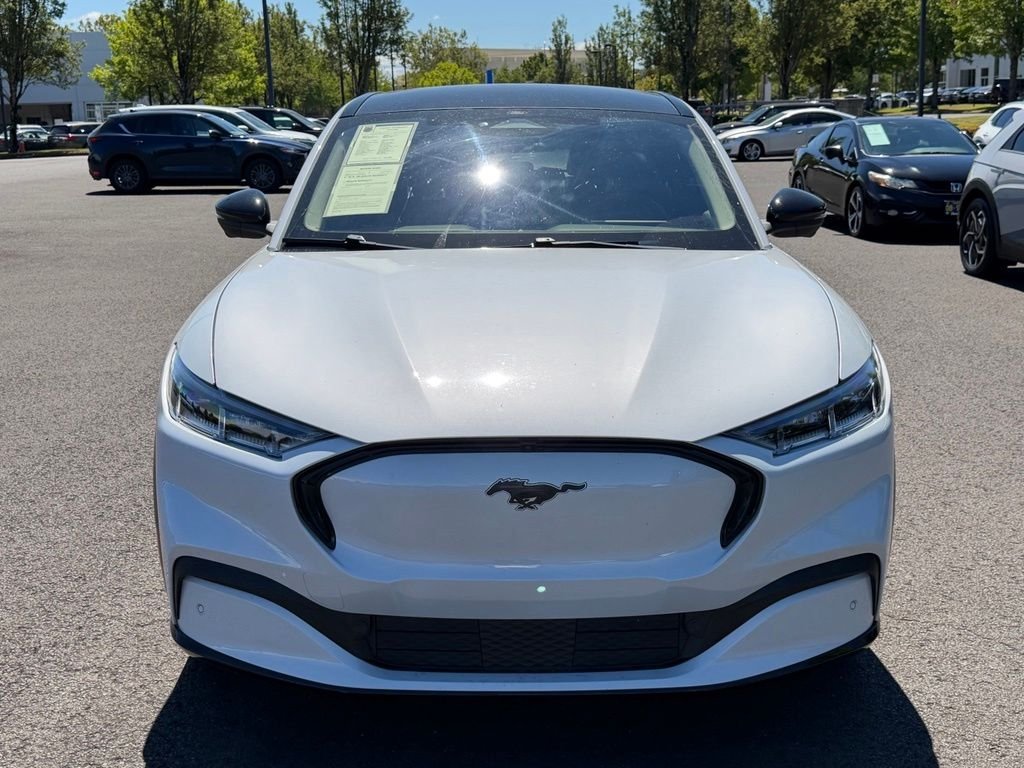 Used 2023 Space White Metallic Ford Premium image 3
