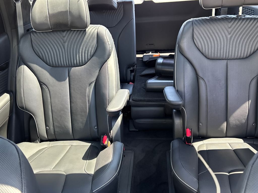 Used 2025 Black Hyundai Calligraphy image 42