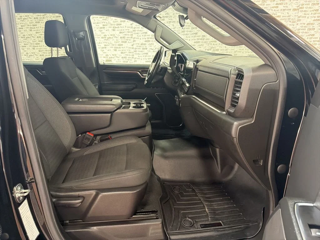 Used 2023 Black Chevrolet LT image 10