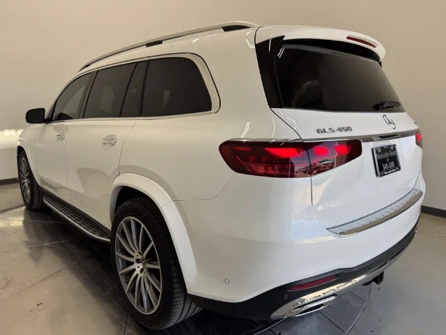 New 2026 MANUFAKTUR Moonlight White Metallic Mercedes-Benz GLS 450 image 10