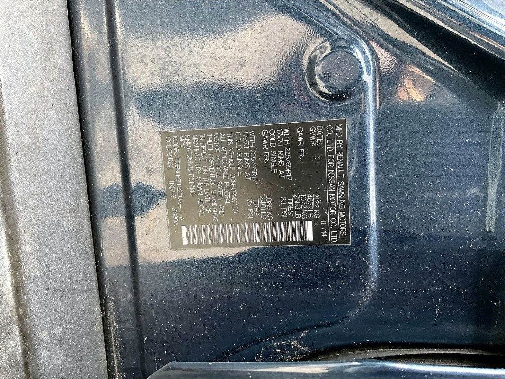Used 2015 Arctic Blue Metallic Nissan S image 36