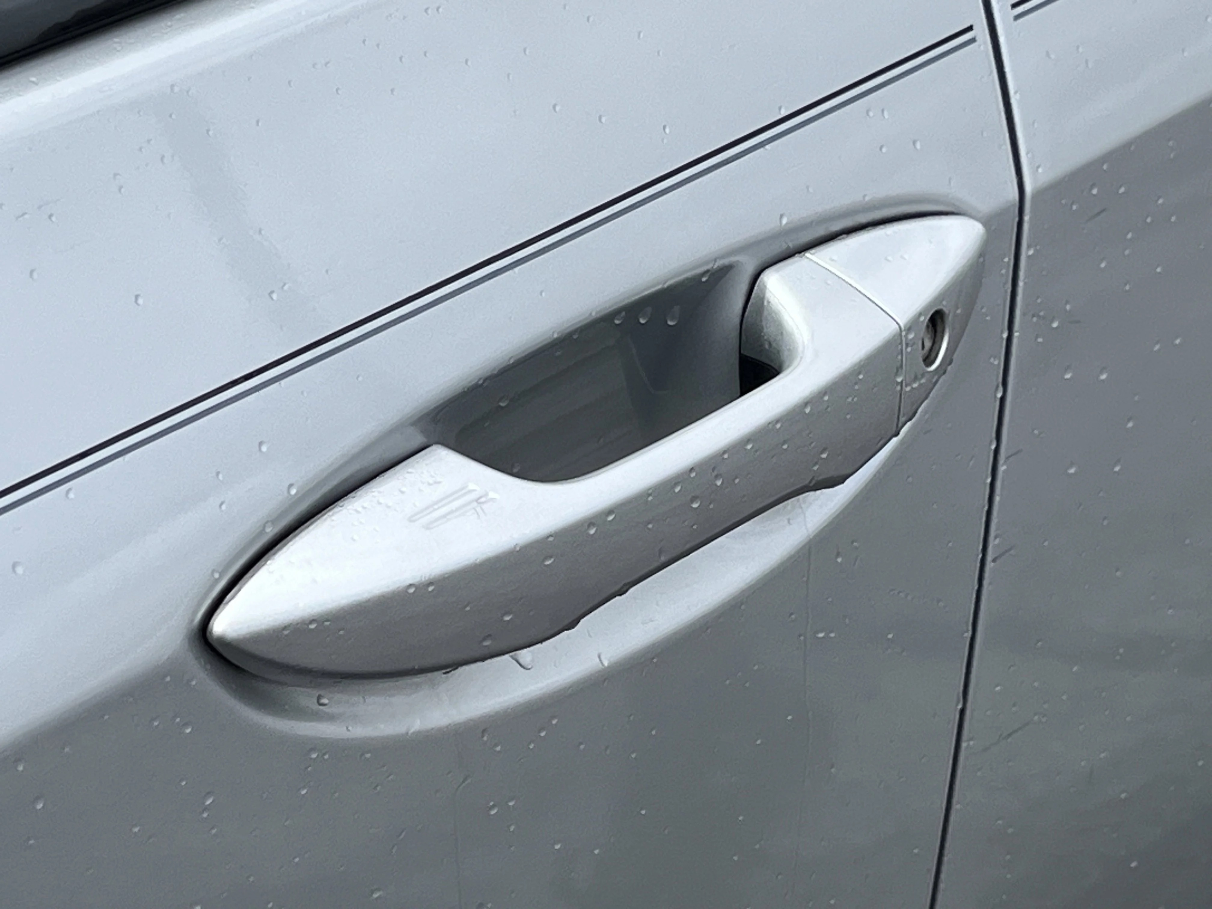 Used 2018 Classic Silver Metallic Toyota SE image 14