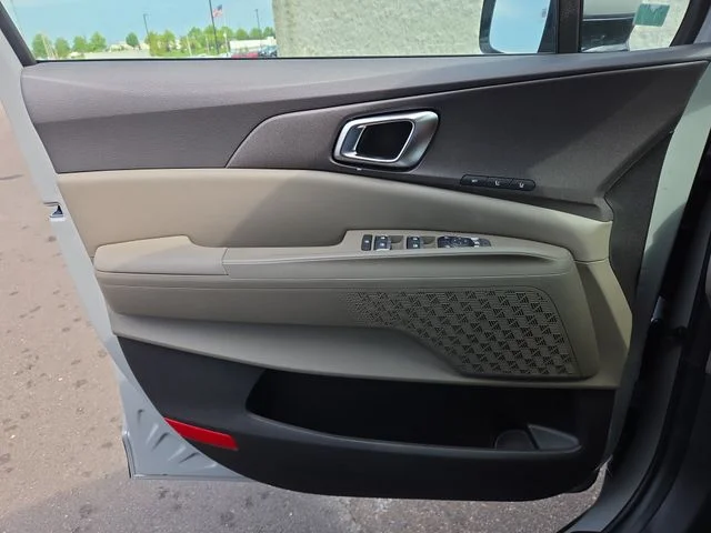 New 2026 Ceramic Silver Kia EX image 10