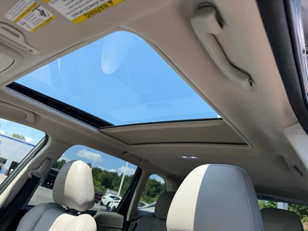 Used 2022 Green Subaru Limited image 11