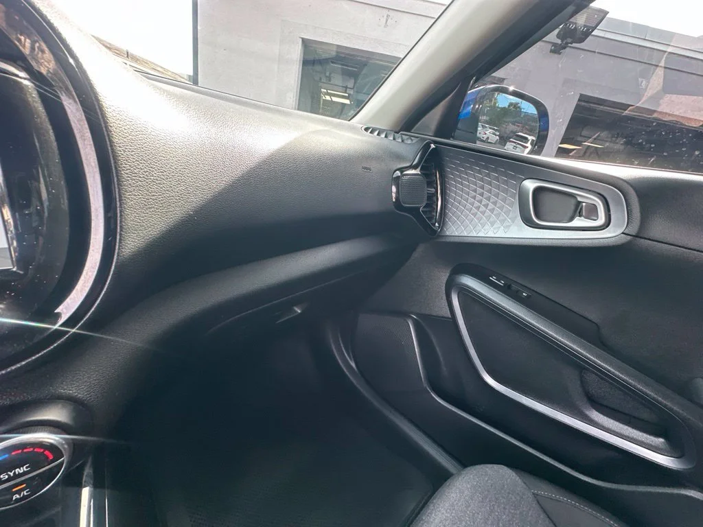 Used 2022 Blue Kia GT-Line image 21