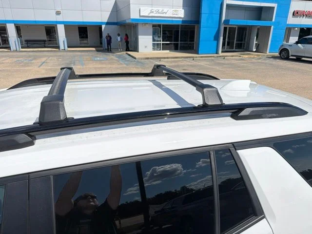 Used 2026 Summit White GMC Elevation image 29