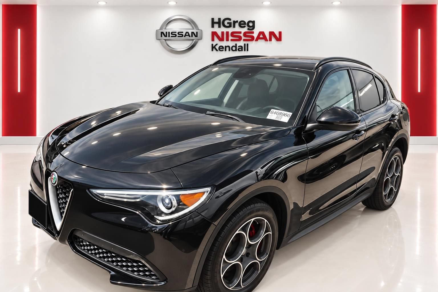 Used 2018 Black Alfa Romeo Base image 3
