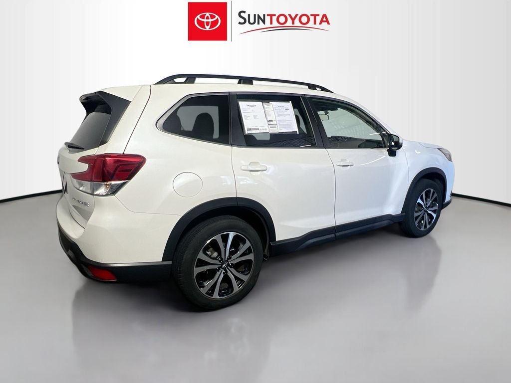 2023 Subaru Forester Limited - Photo 4