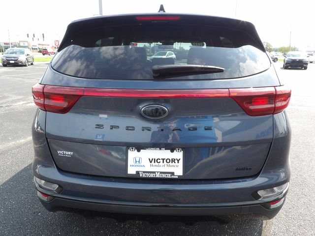 Used 2022 Pacific Blue Kia Nightfall image 6