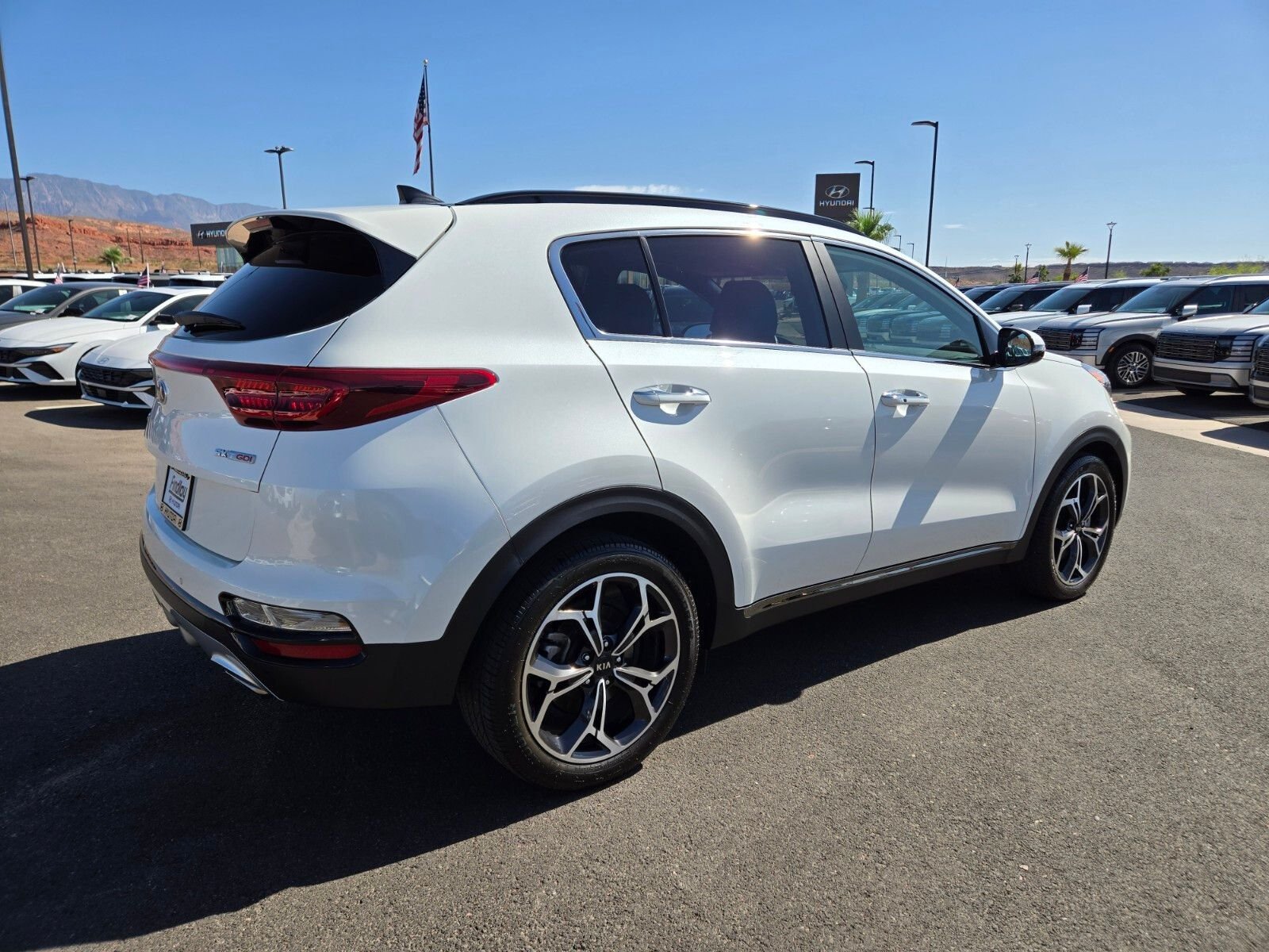 Used 2022 White Kia SX image 4