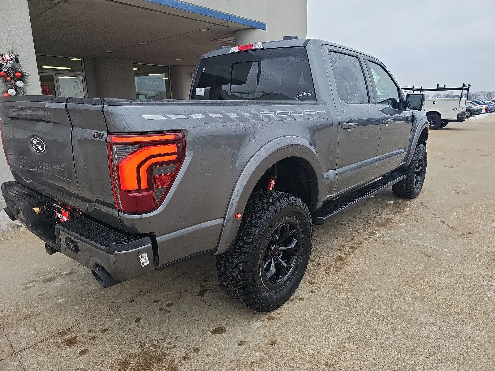 New 2025 Carbonized Gray Metallic Ford Lariat® image 15
