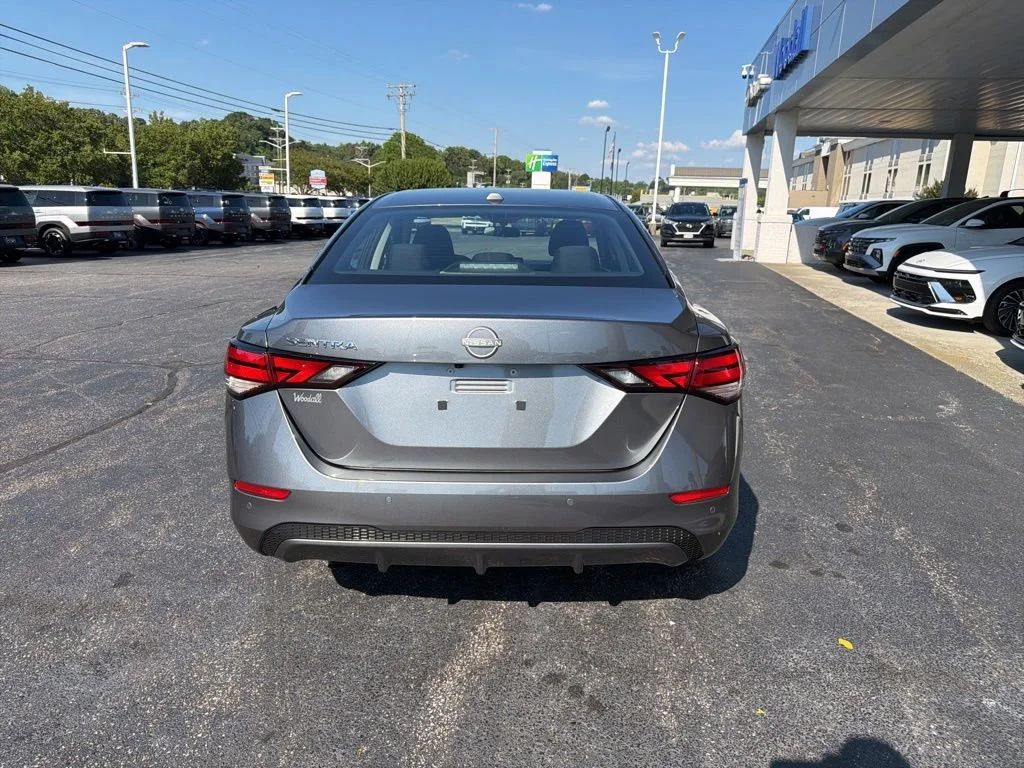 Used 2025 Gray Nissan SV image 6