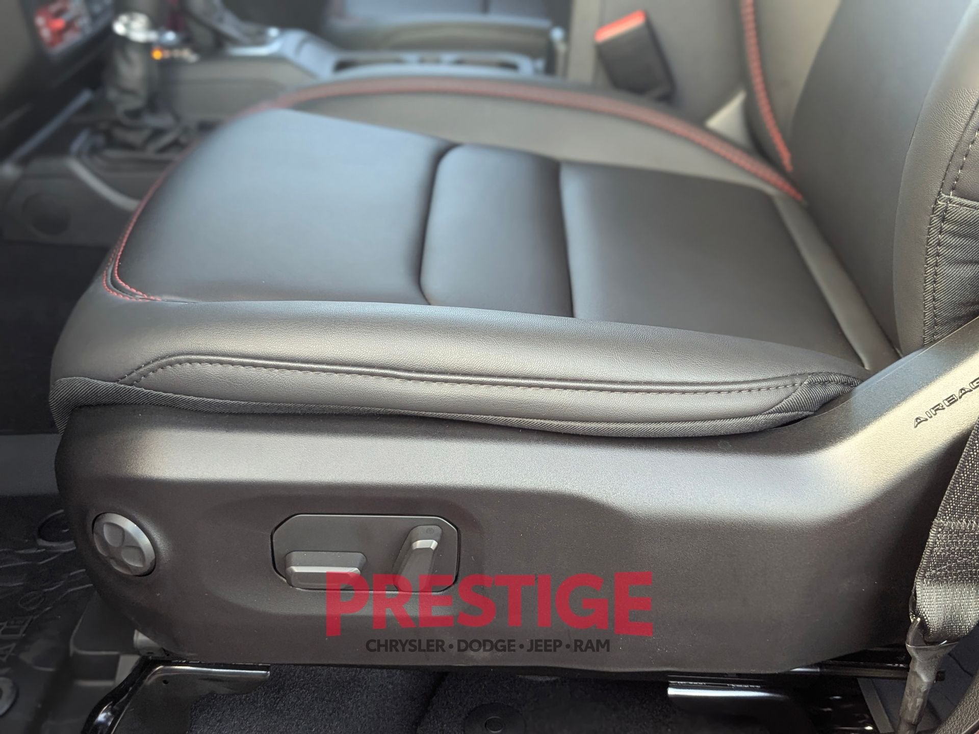 New 2026 Tuscadero Pearlcoat Jeep Rubicon image 21