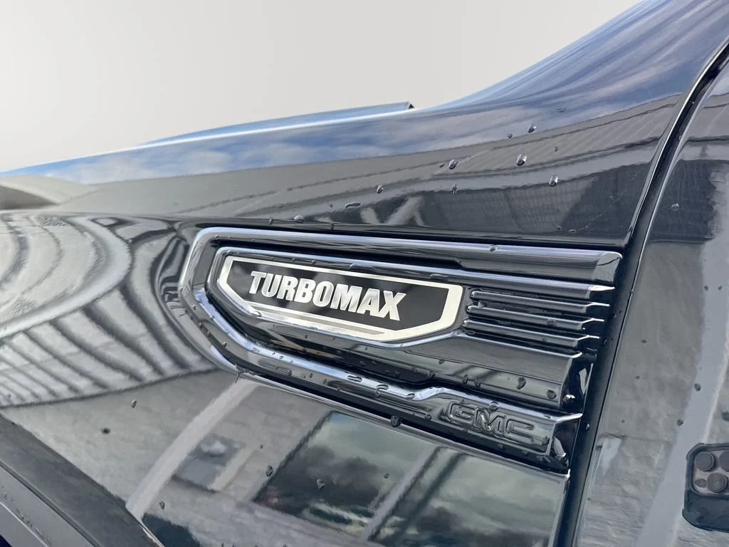 New 2026 Onyx Black GMC Elevation image 27