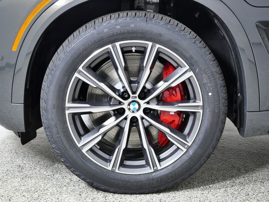 Certified Used 2026 Dravit Grey Metallic BMW xDrive50e image 21
