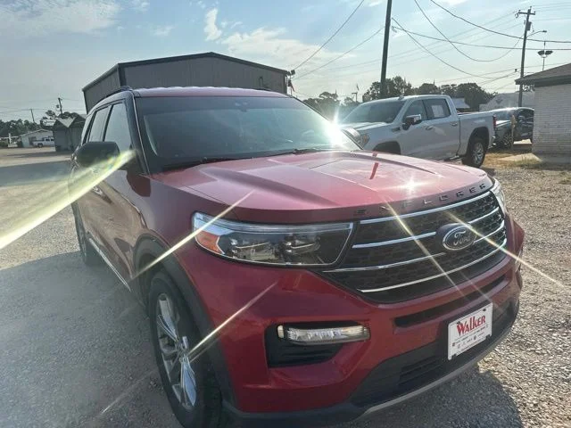 Used 2021 Red Ford XLT image 2