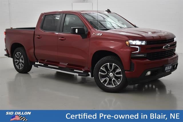 Used 2022 Cherry Red Tintcoat Chevrolet RST image 12