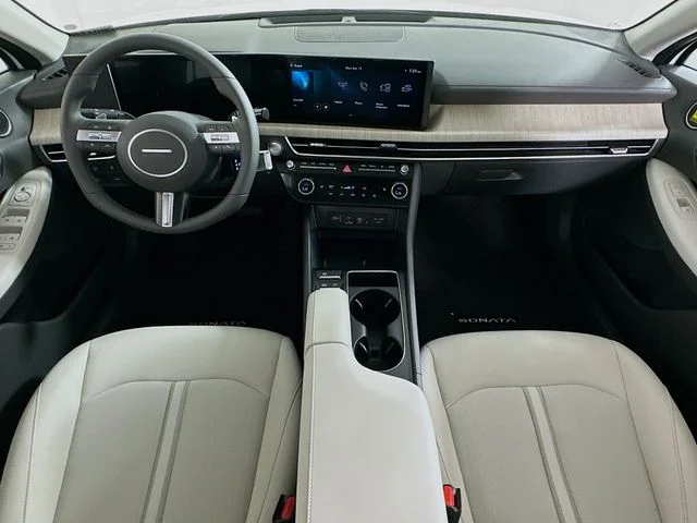 New 2026 White Hyundai SEL image 13
