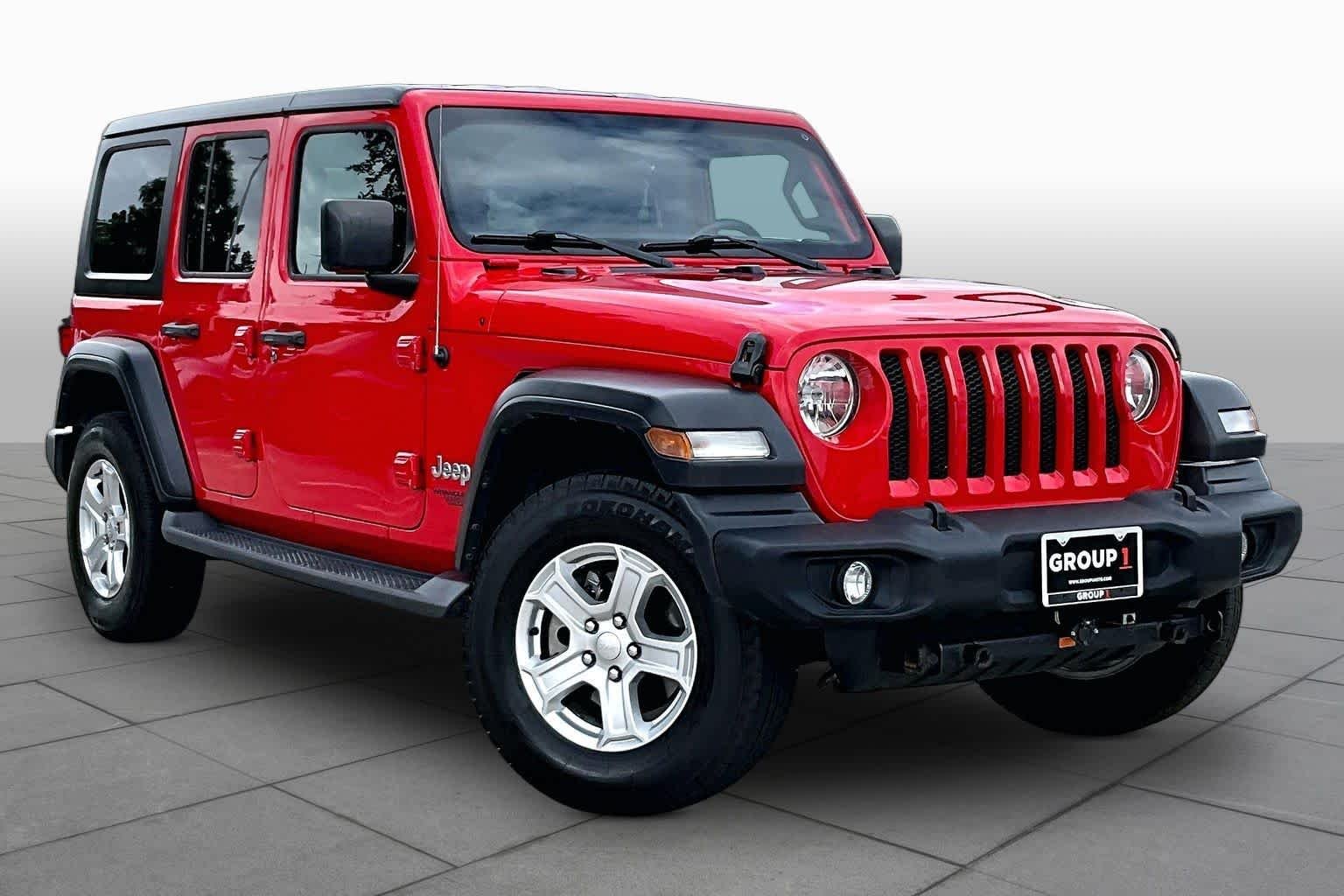 Used 2018 Firecracker Red Clearcoat Jeep Sport S image 3