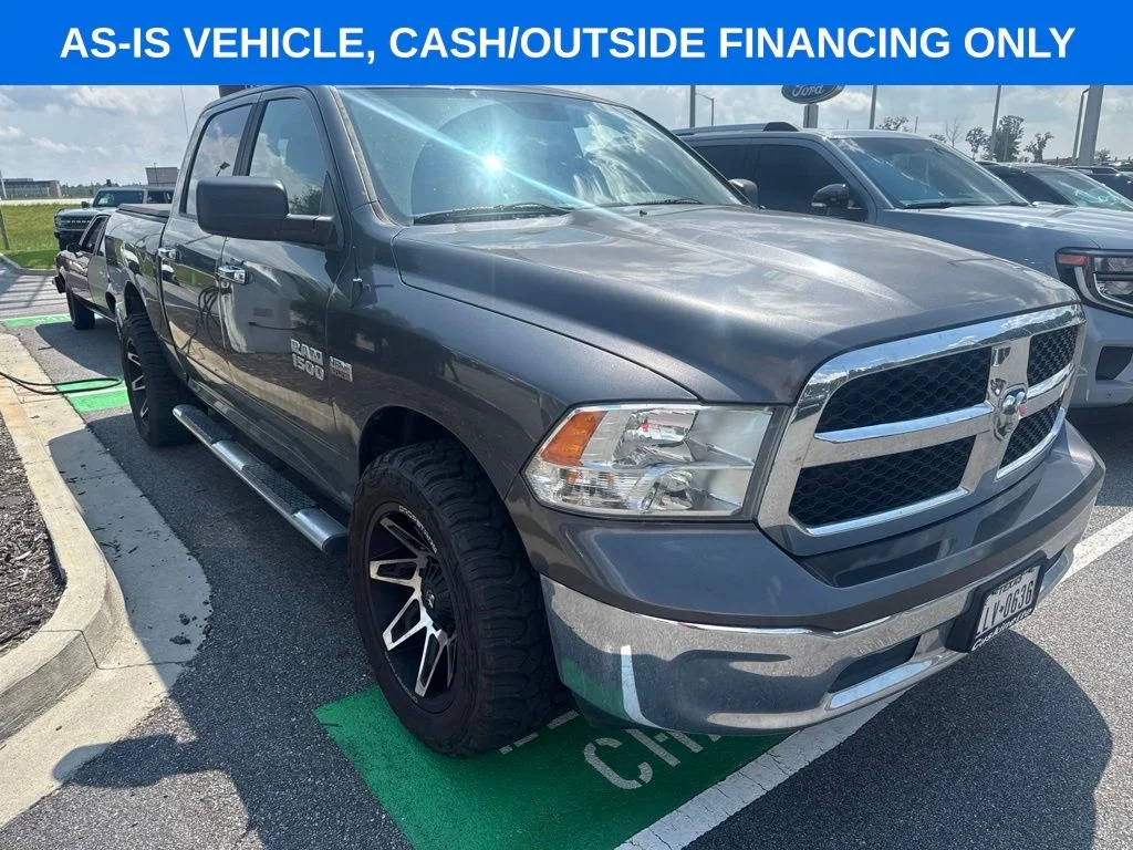 2017 RAM 1500 SLT Crew Cab 4x4 5'7" Box's photo