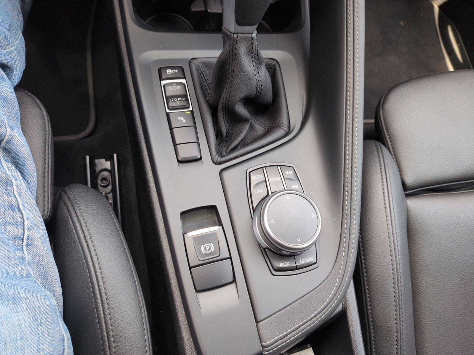 Used 2019 Glacier Silver Metallic BMW sDrive28i image 28