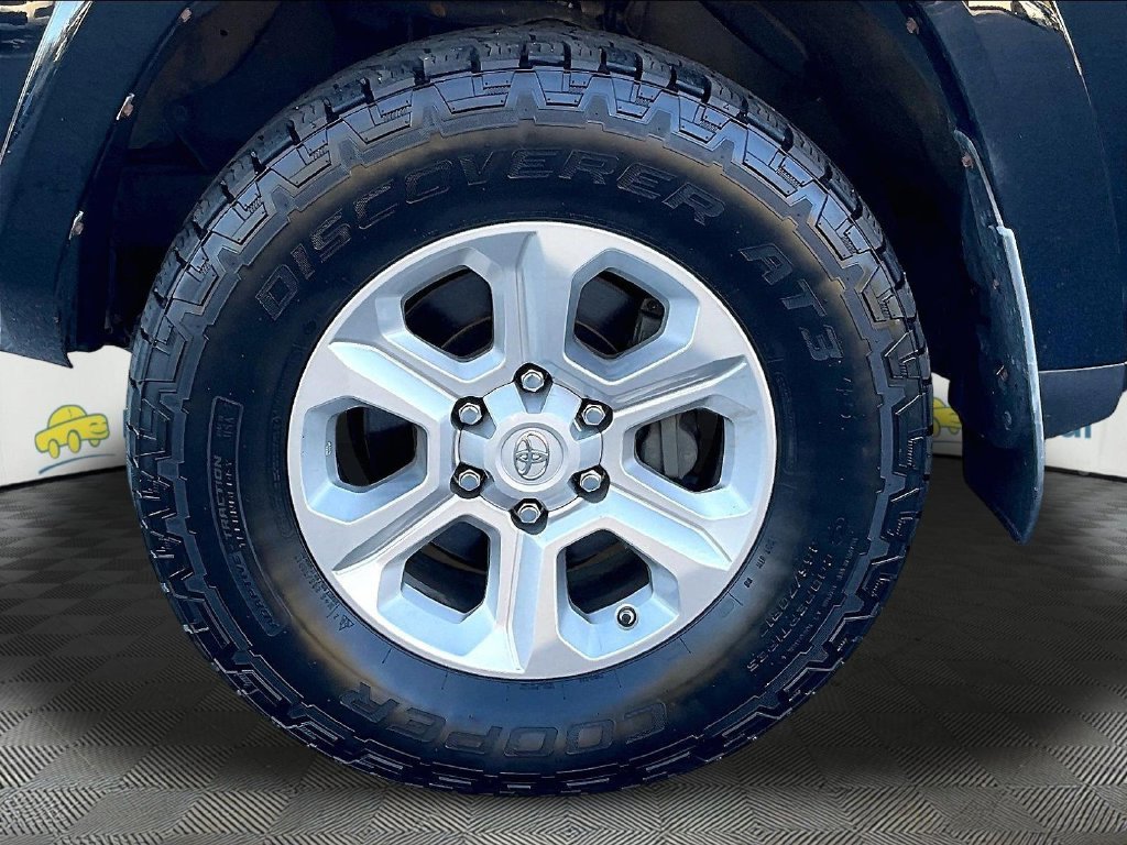 Used 2017 Black Toyota SR5 Premium image 22