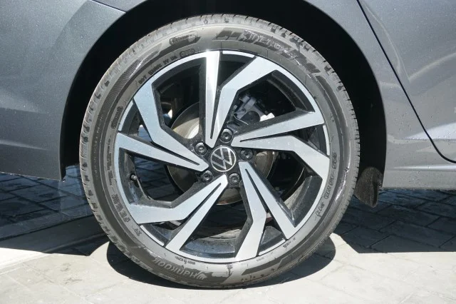 New 2026 Platinum Gray Metallic Volkswagen SEL image 6
