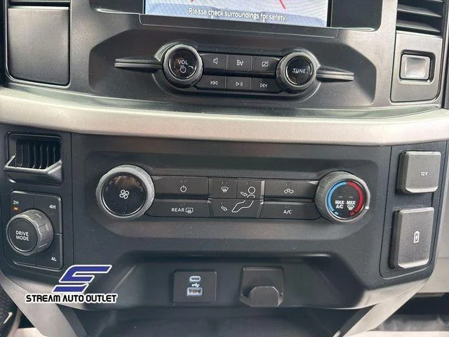 Used 2022 White Ford XLT image 18