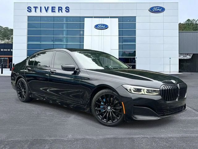 2021 BMW 7 Series 740i's photo