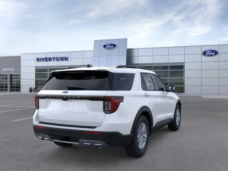 New 2026 Star White Metallic Tri-Coat Ford Active image 8