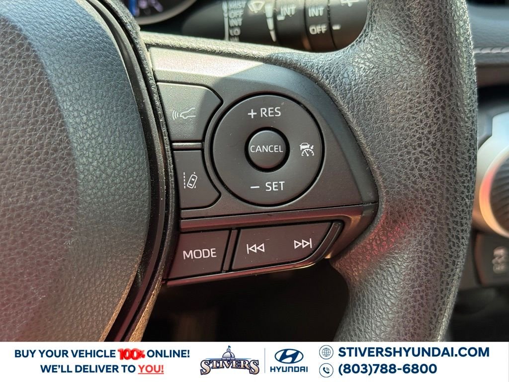 2021 Toyota RAV4 XLE - Photo 33