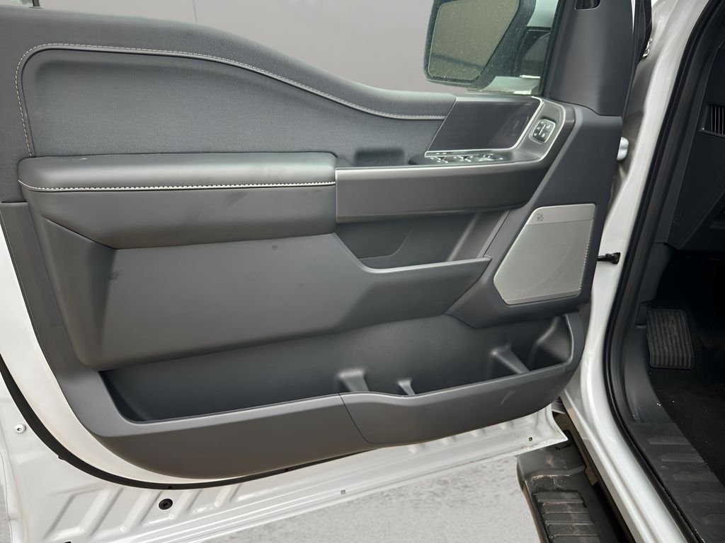 New 2025 Space White Metallic Ford Lariat® image 11