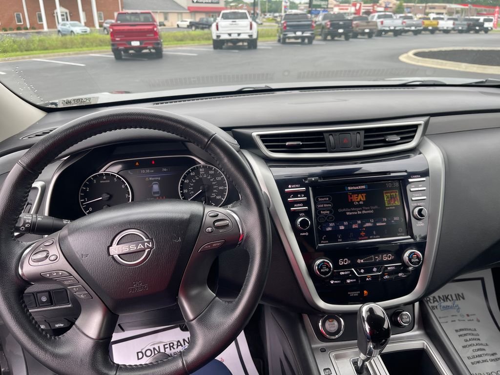 Used 2023 Gray Nissan SV image 16