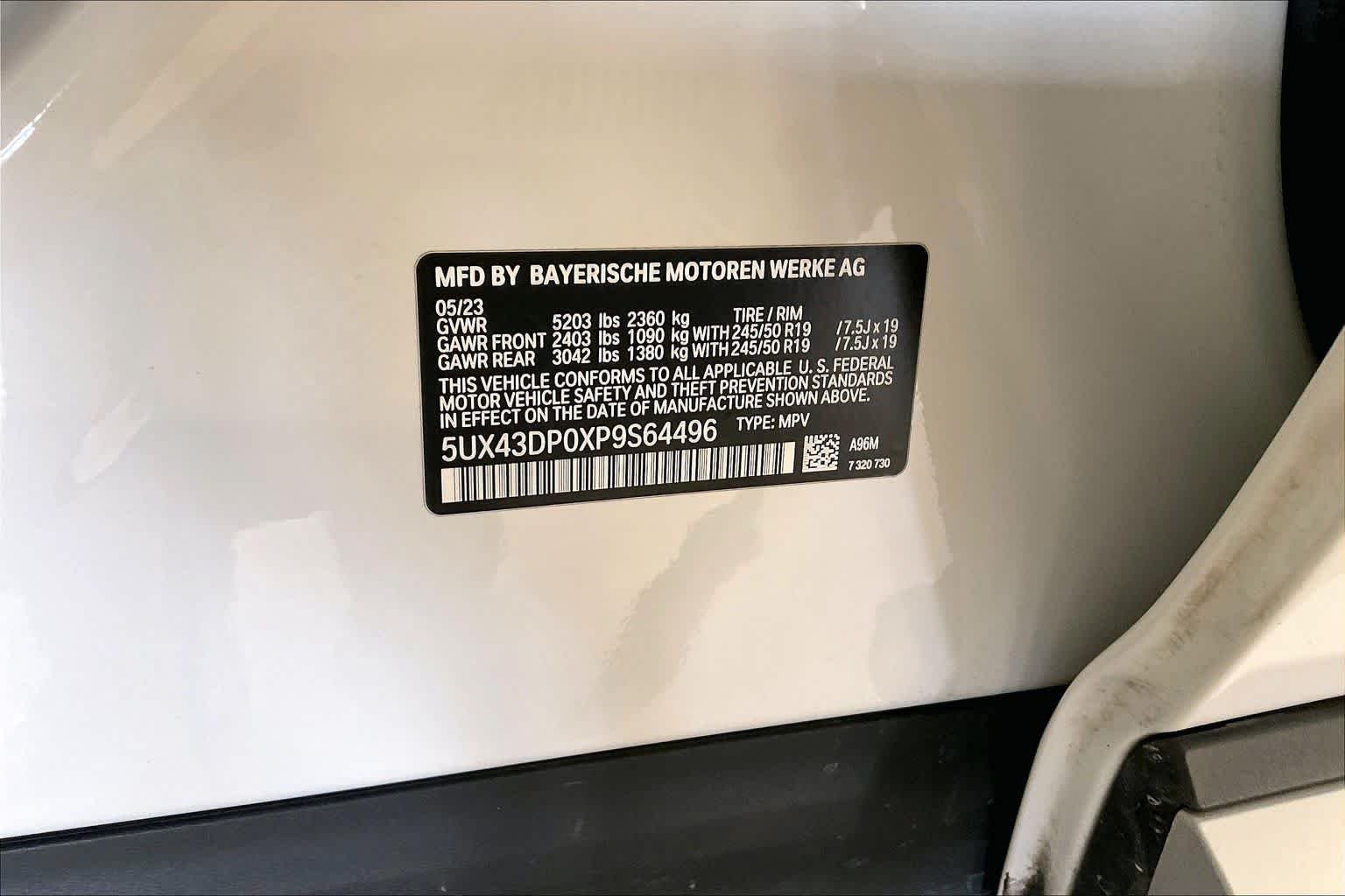 Used 2023 Mineral White Metallic BMW sDrive30i image 32